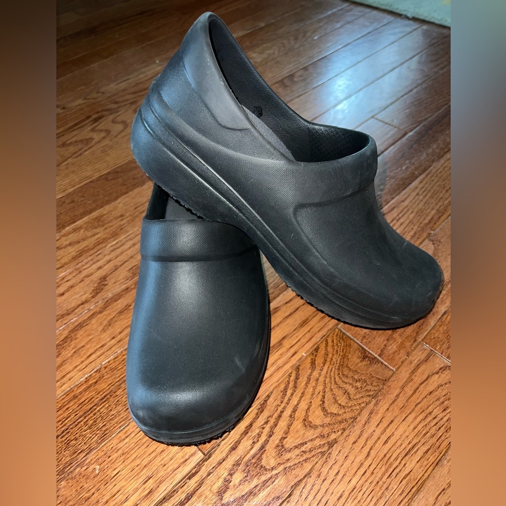 Women’s Crocs - slip resistant